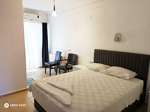 Family room with 2 double beds